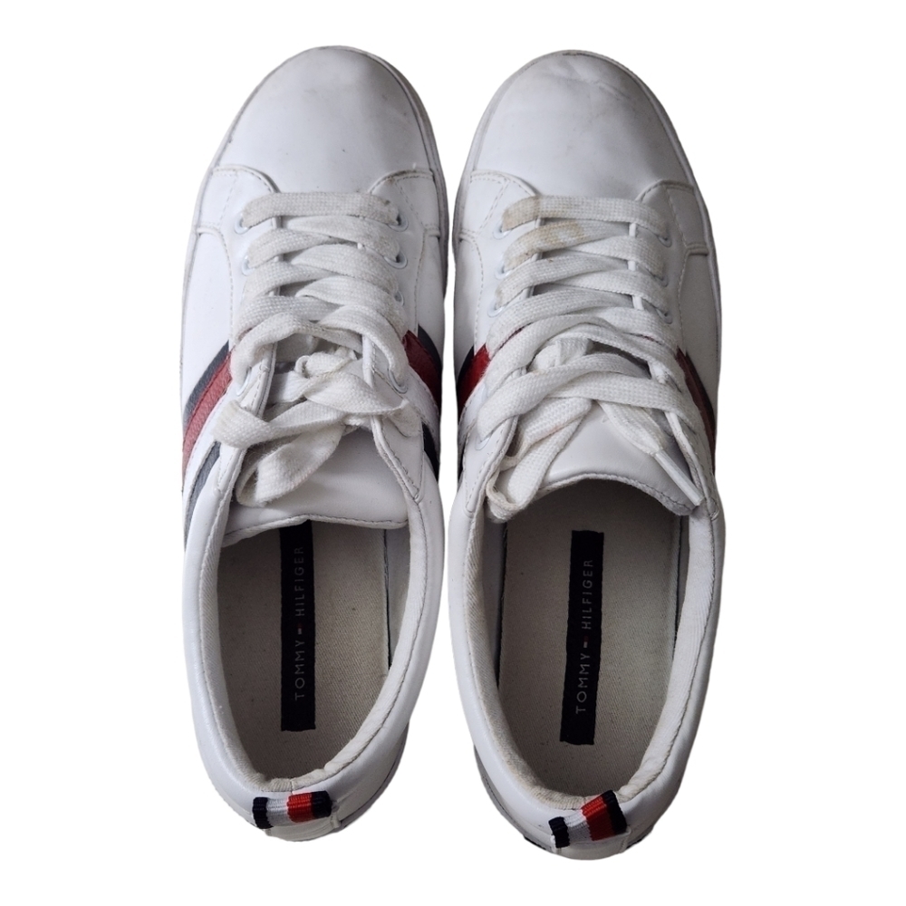 RETRO Tommy Hilfiger Tennis Shoes